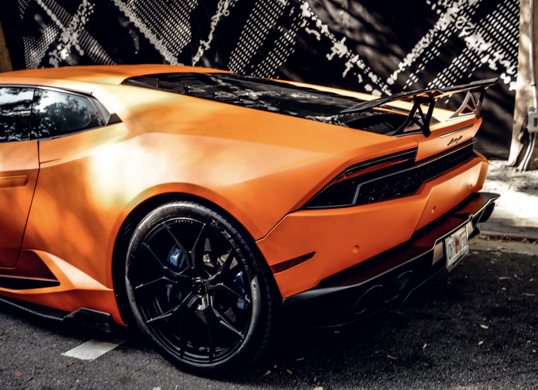 Lamborghini Huracán Orange Mate