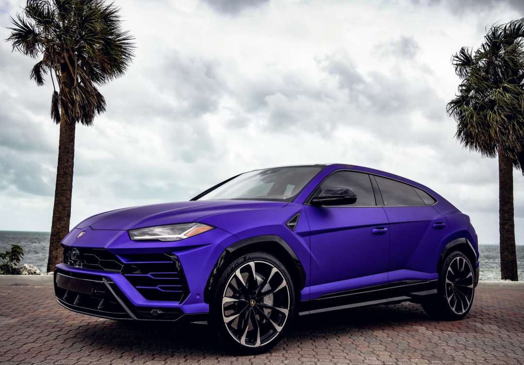 Lamborghini Urus Mate Purple