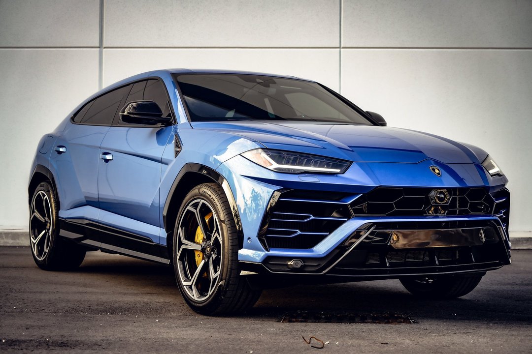 Lamborghini Urus Pepsi Blue