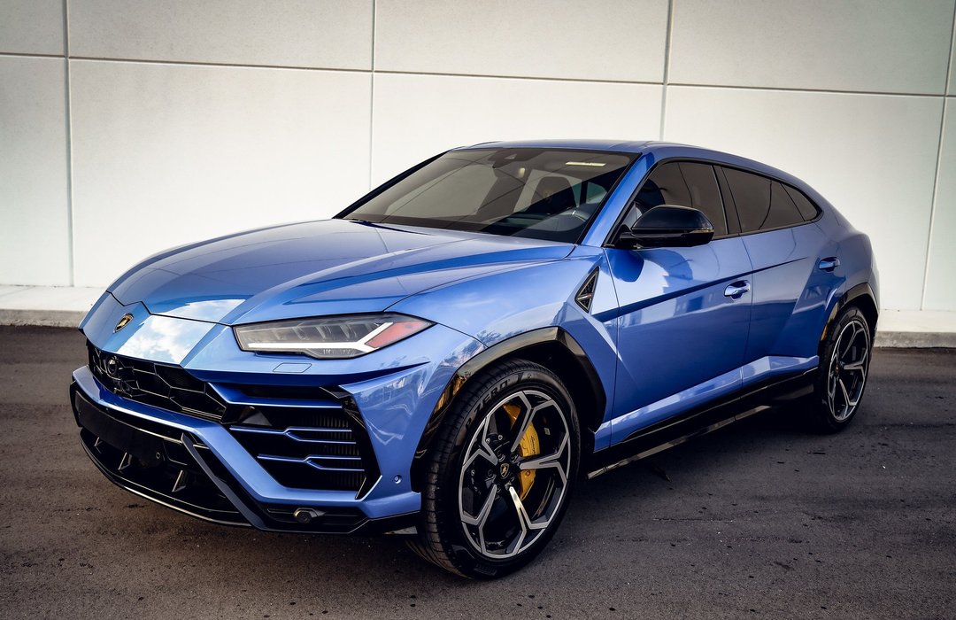 Lamborghini Urus Pepsi Blue