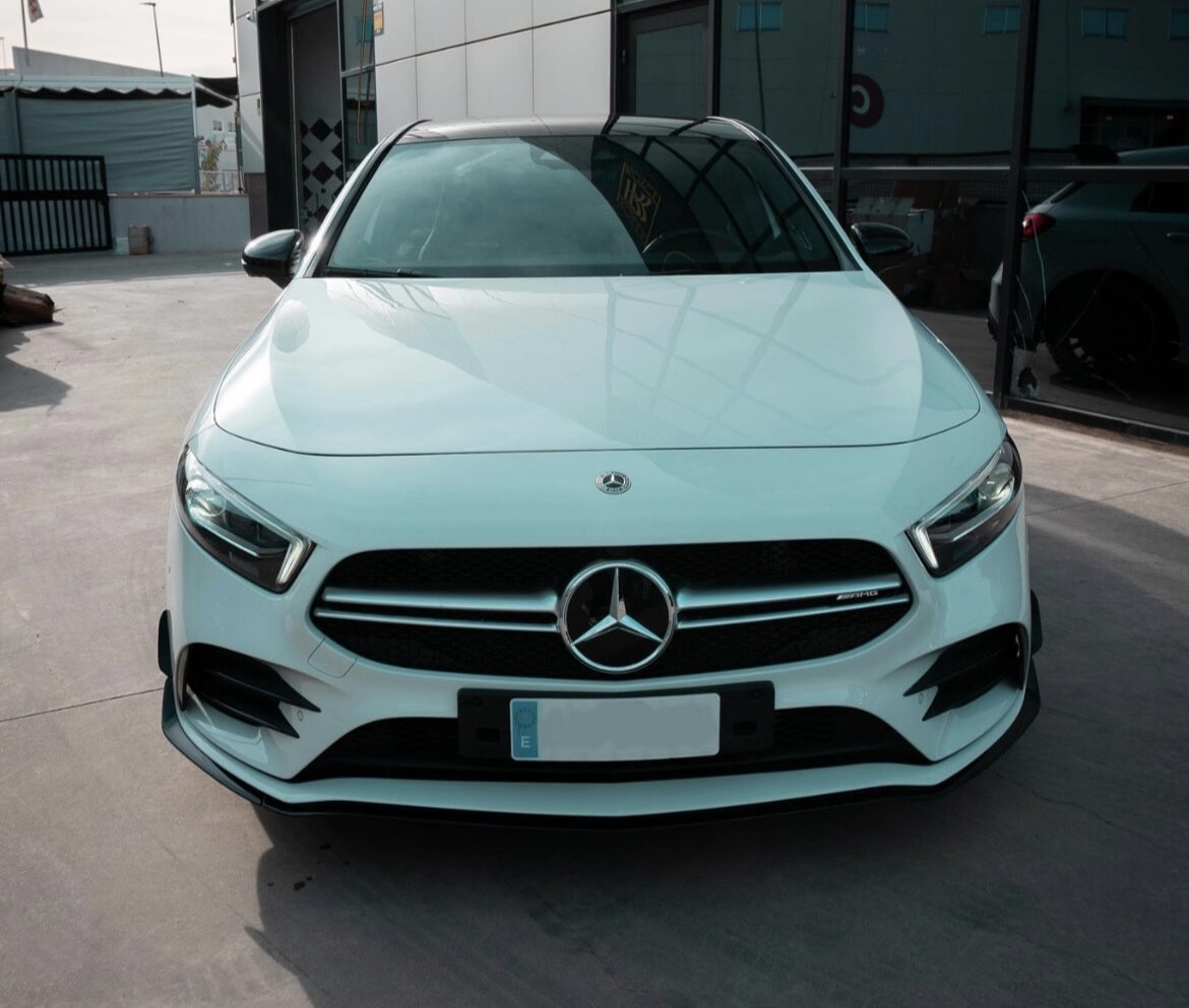 Mercedes-Benz A35 AMG