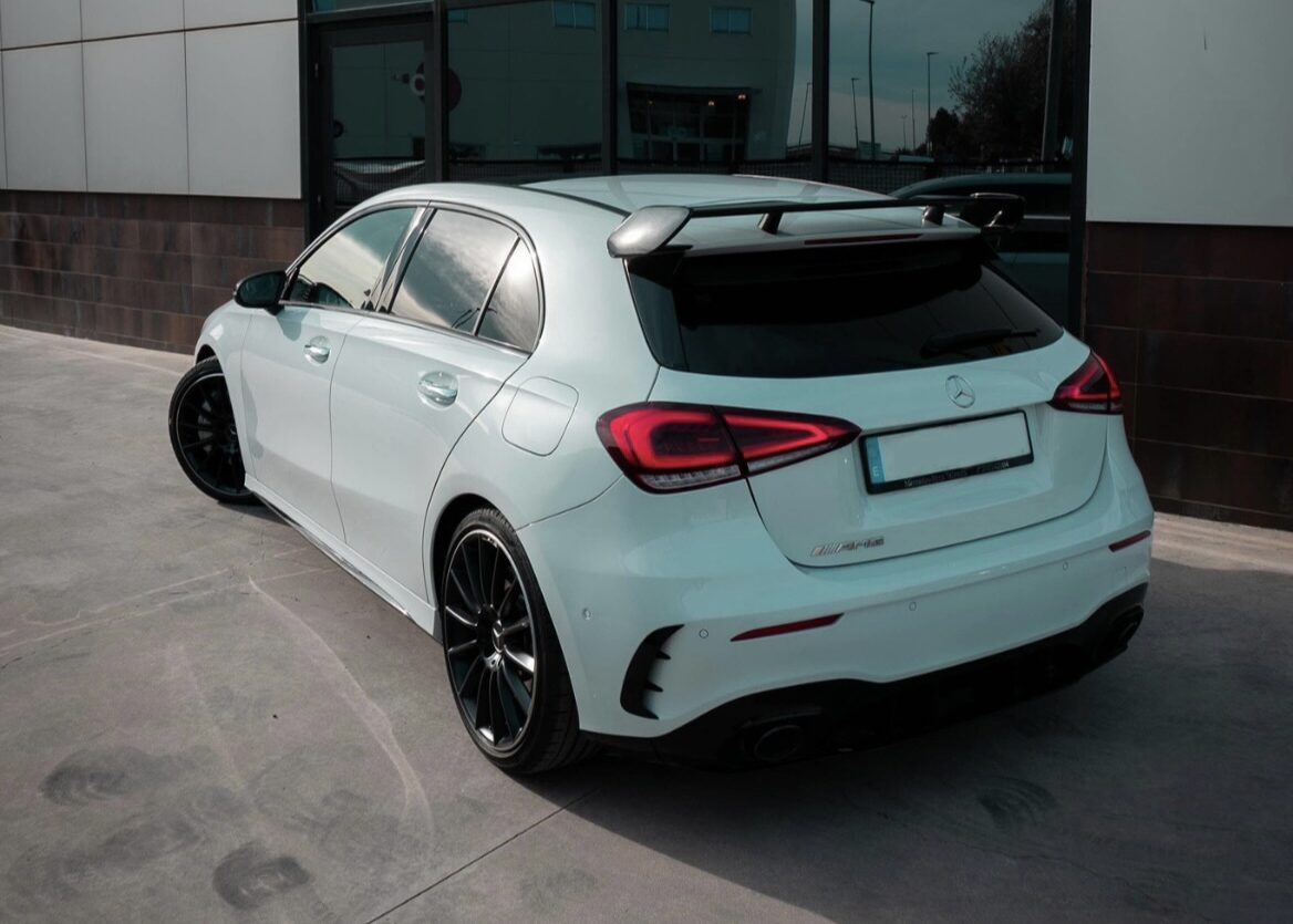 Mercedes-Benz A35 AMG