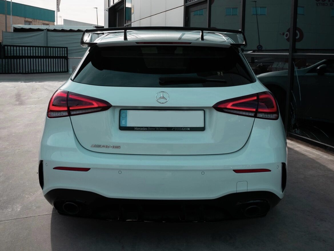 Mercedes-Benz A35 AMG